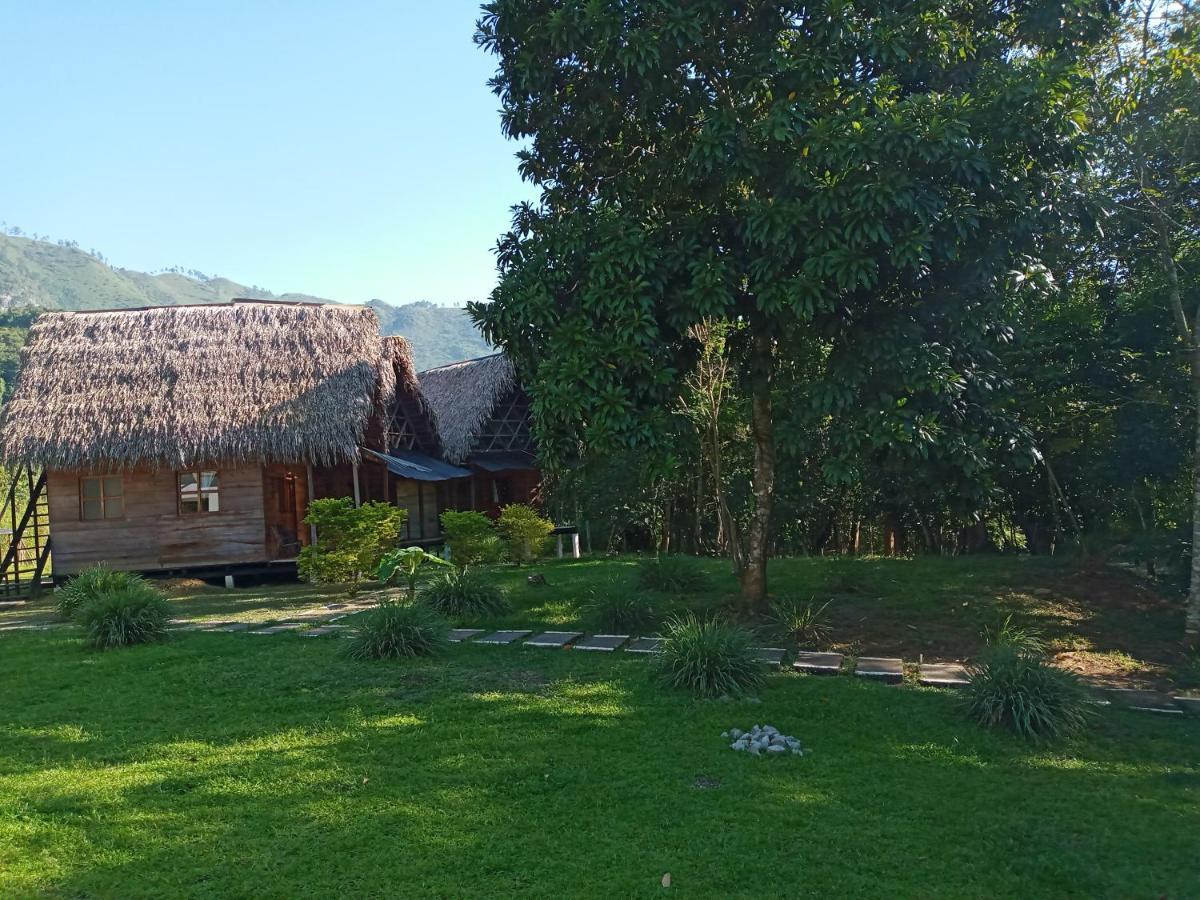 Pachamaya River Hostel Lanquin Ngoại thất bức ảnh