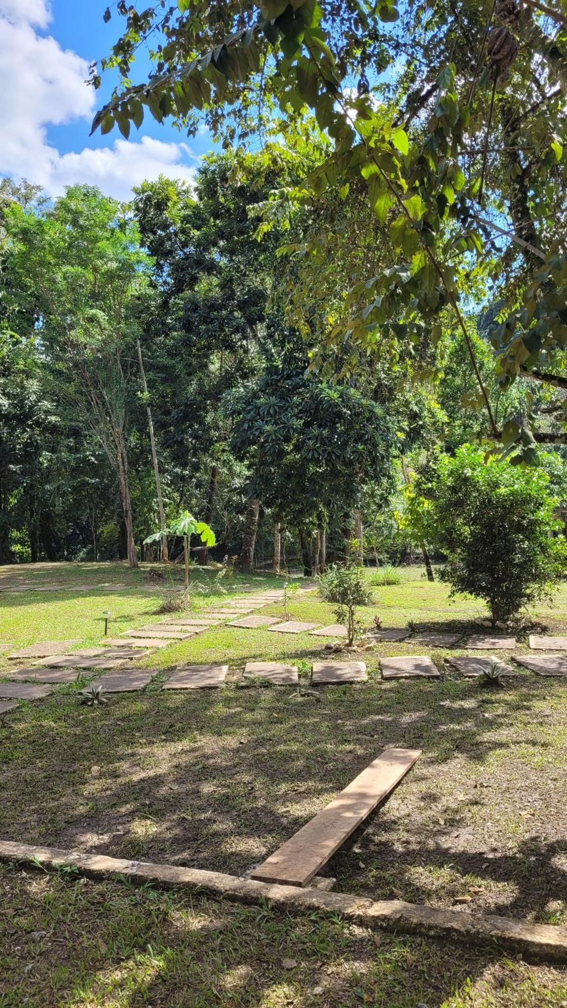 Pachamaya River Hostel Lanquin Ngoại thất bức ảnh