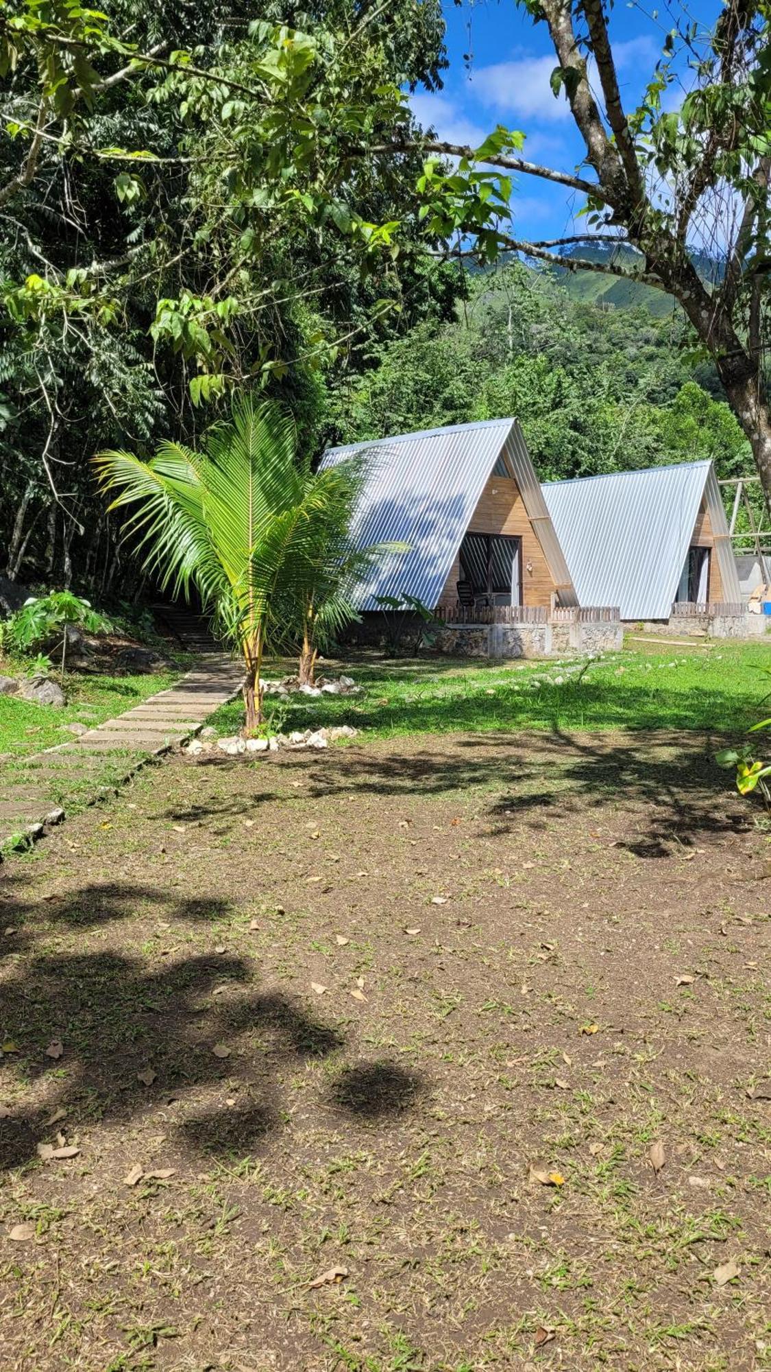 Pachamaya River Hostel Lanquin Ngoại thất bức ảnh