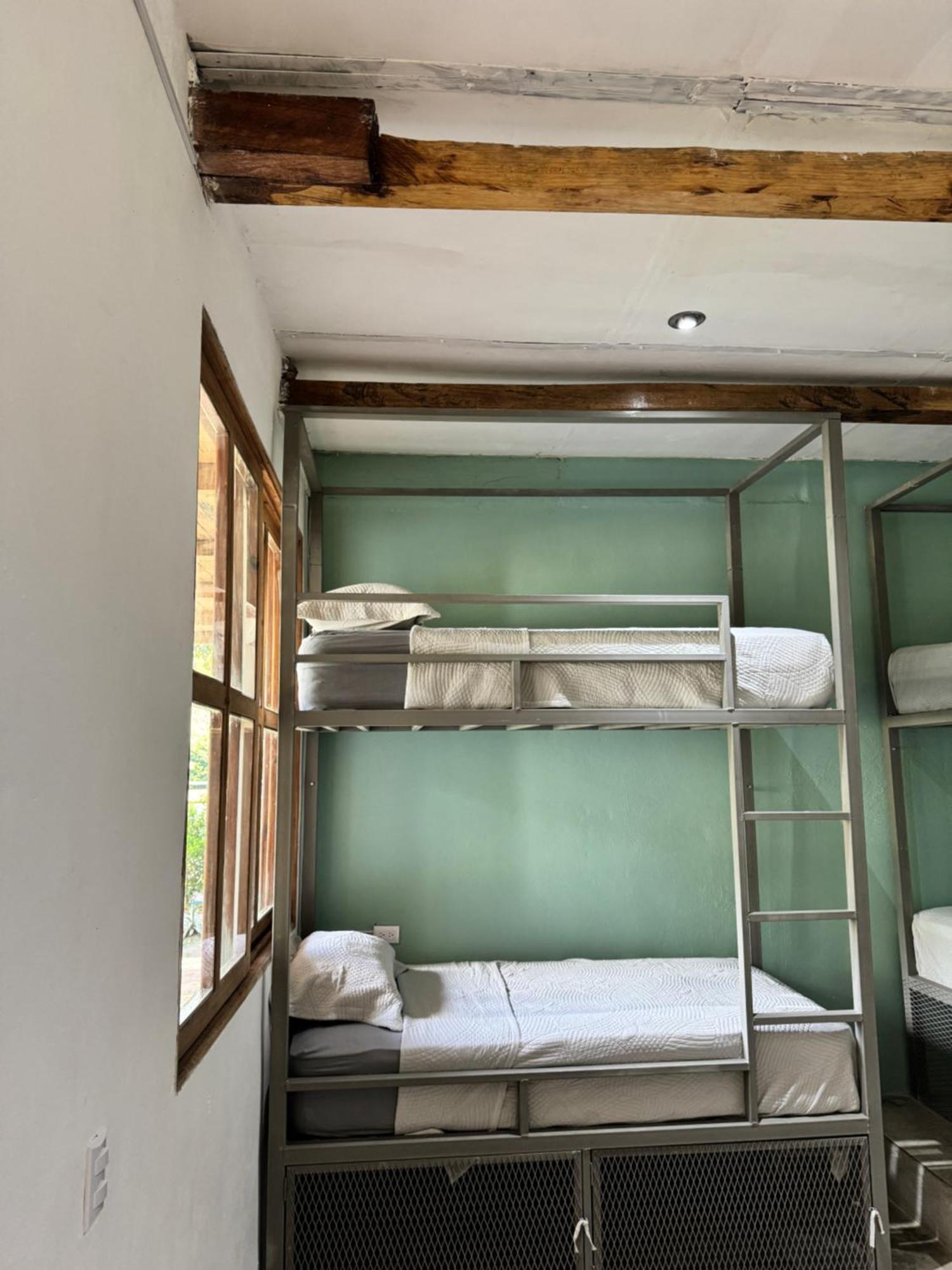 Pachamaya River Hostel Lanquin Ngoại thất bức ảnh