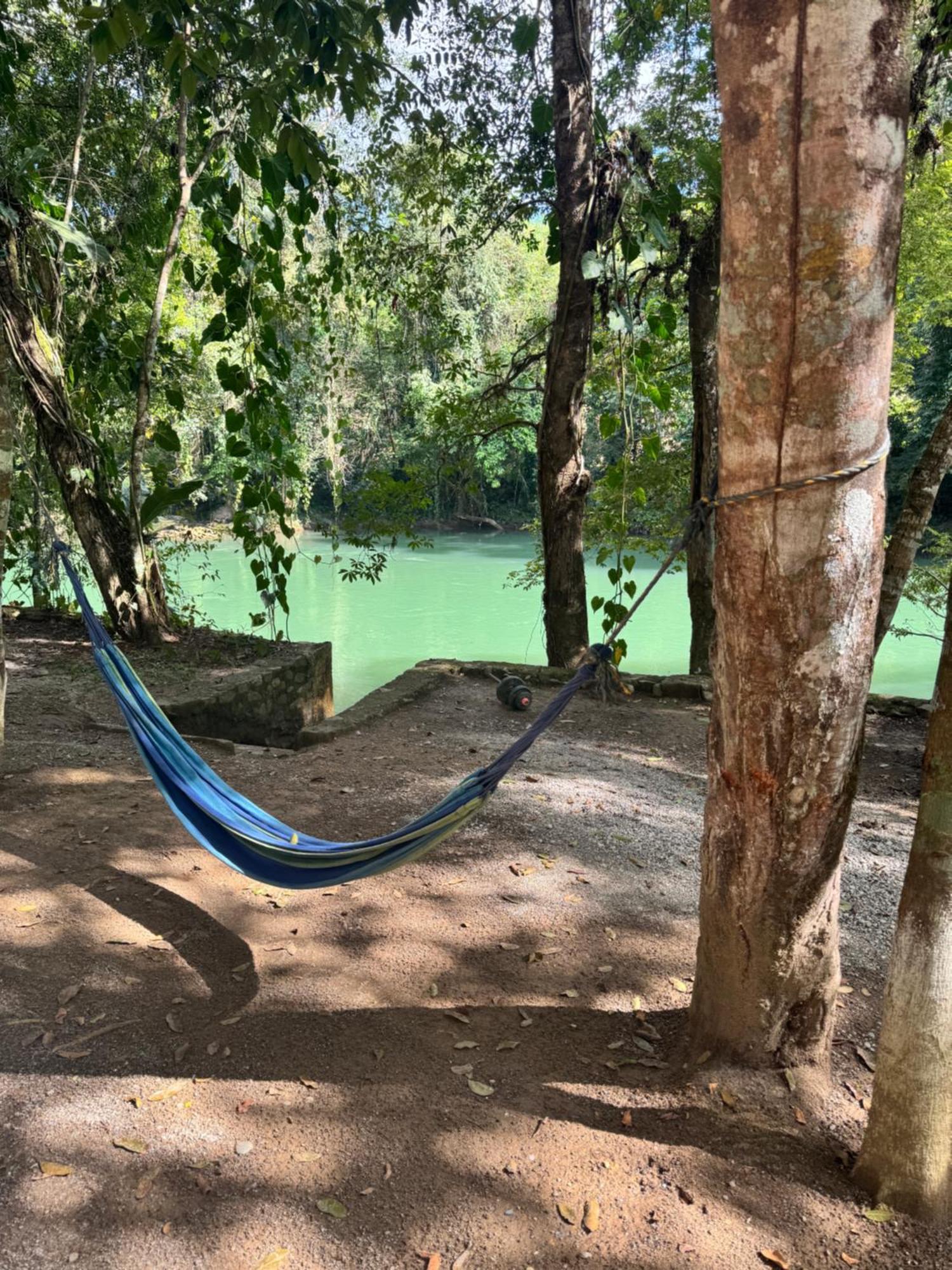 Pachamaya River Hostel Lanquin Ngoại thất bức ảnh