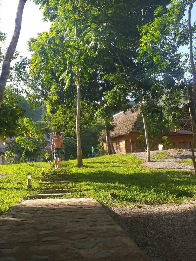 Pachamaya River Hostel Lanquin Ngoại thất bức ảnh